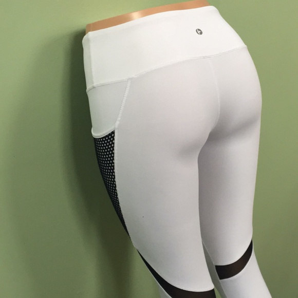 90 Degree Leggings - Picture 5 of 8
